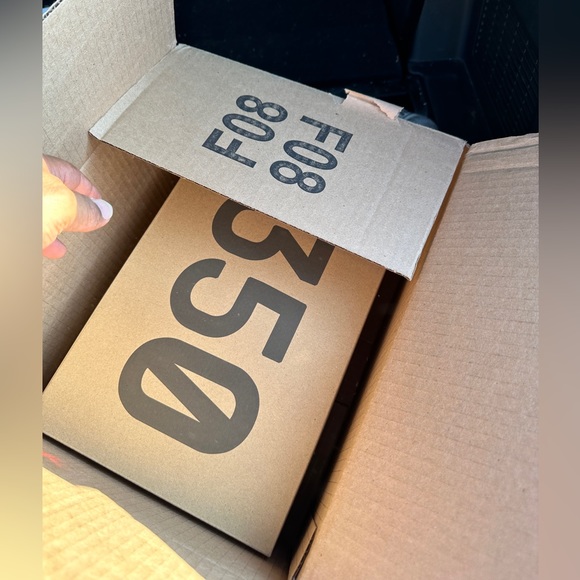 New! Yeezy Boost 350 Pirate Black Size 7 BB5350 (2022/2023 Release) - Picture 7 of 9